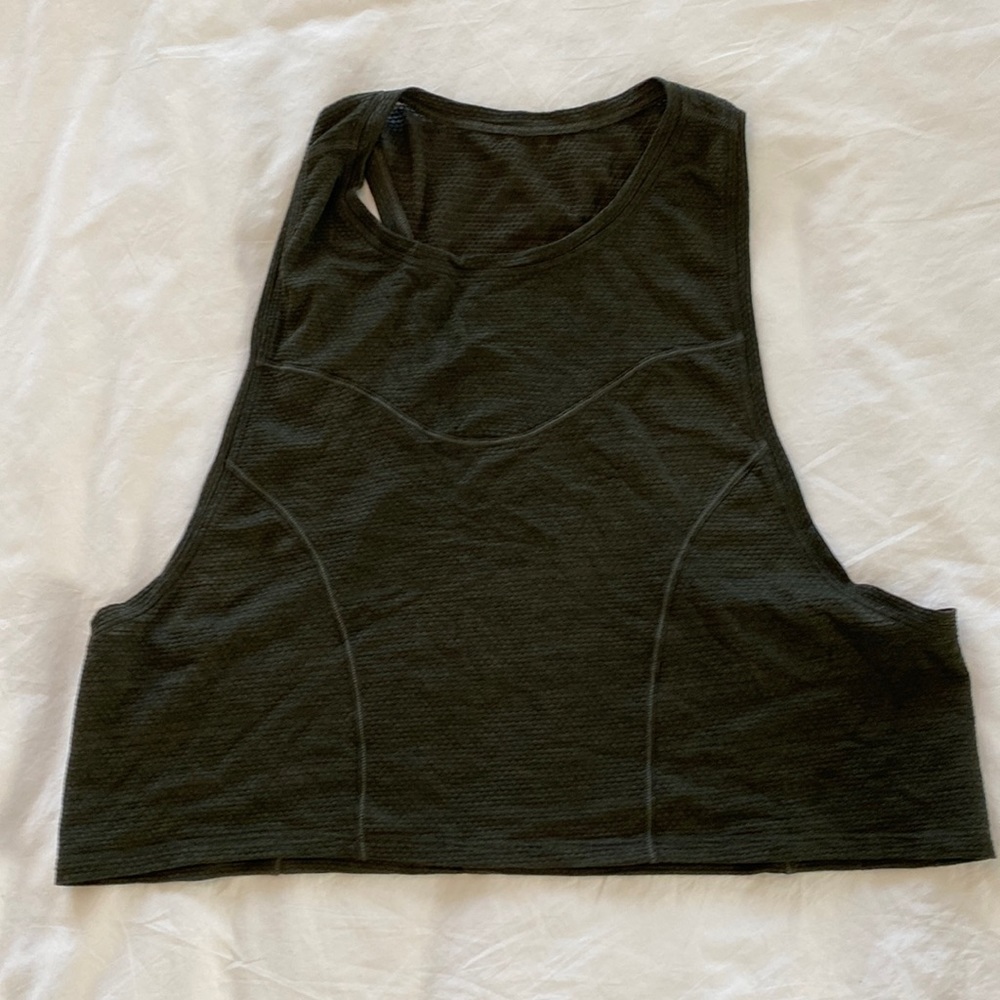 Lululemon Stronger as One Muscle Tank - Women’s size 8
